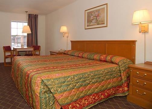 Econo Lodge Huntsville- University Area Exterior foto